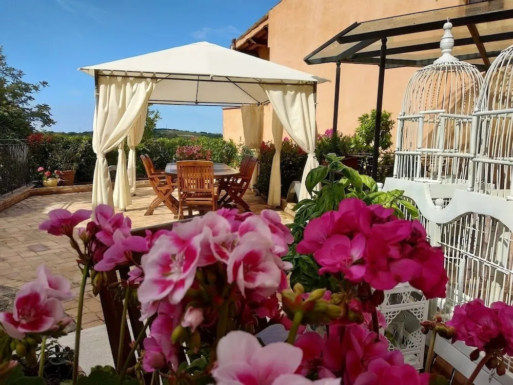 B&B Palazzo Mestichelli Boutique Palace