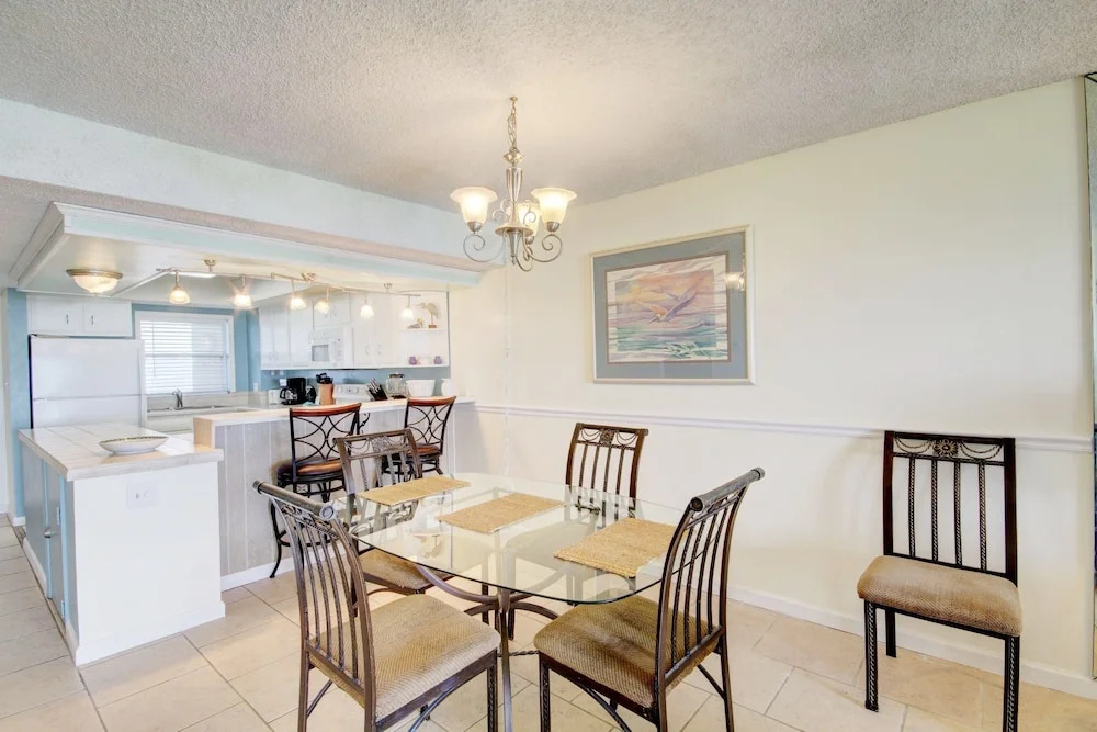 416 El Matador 2 Bedroom Condo by RedAwning