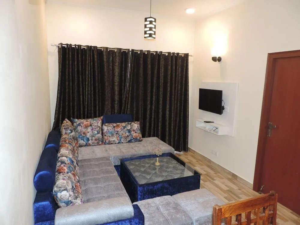 Clarks Inn Bhowali