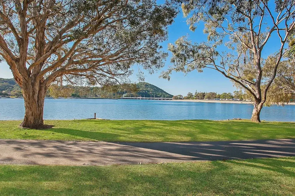 Seascape - Hosted by Burleigh Letting
