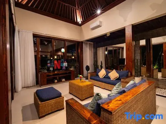 Magnifica Villa Canggu - 3BR Private villa 5 mins to Finns Beach Club