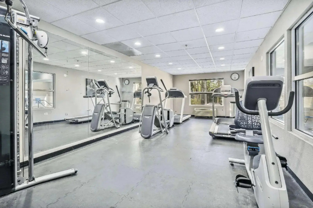 Country Inn & Suites by Radisson, Chicago OHare South, IL