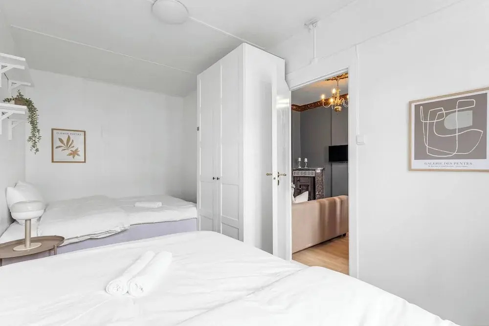 Big and Bright Apartment in the Center
