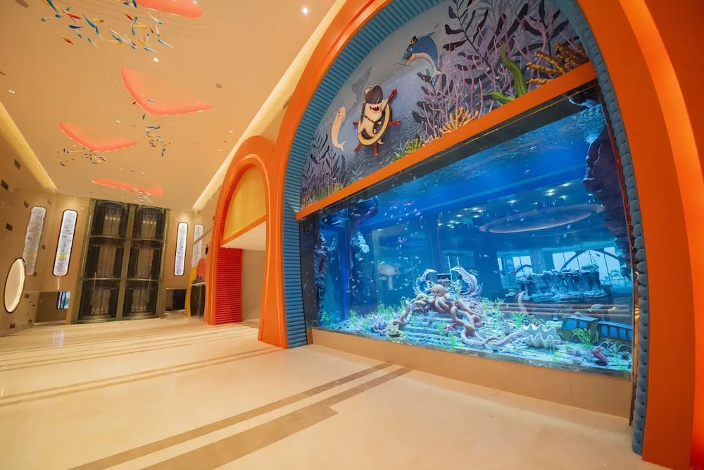 Dolphin Bay Hotel