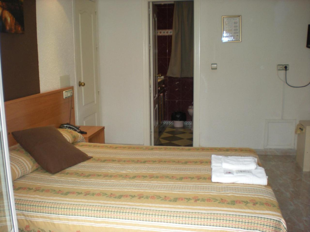 Ella Torremolinos Centro
