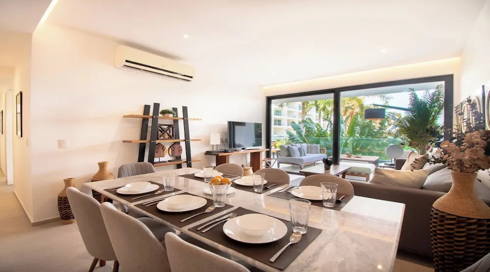 Condo Aria Ocean 206 by Kivoya