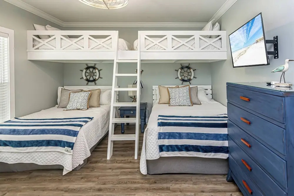 5004 Gulf Shores Family Friendly 2 Pools Beach