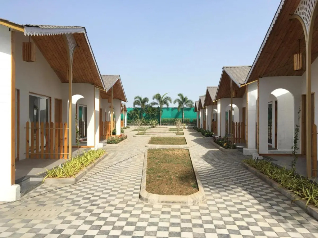 VITS Daman Devka Beach