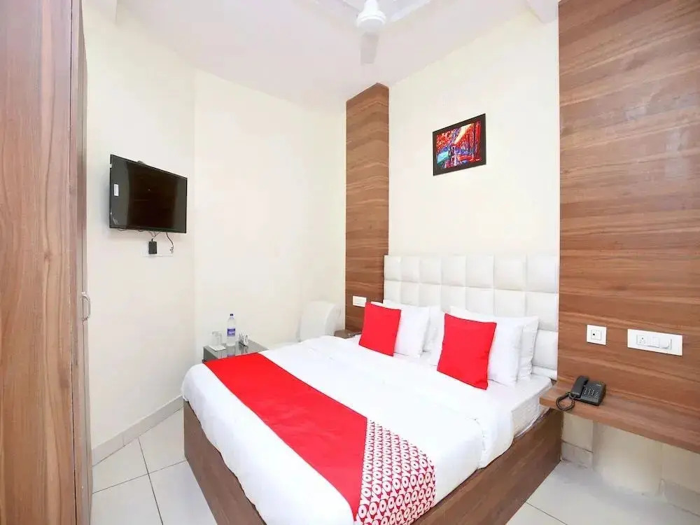 OYO Rooms Zirakpur Bus Stand