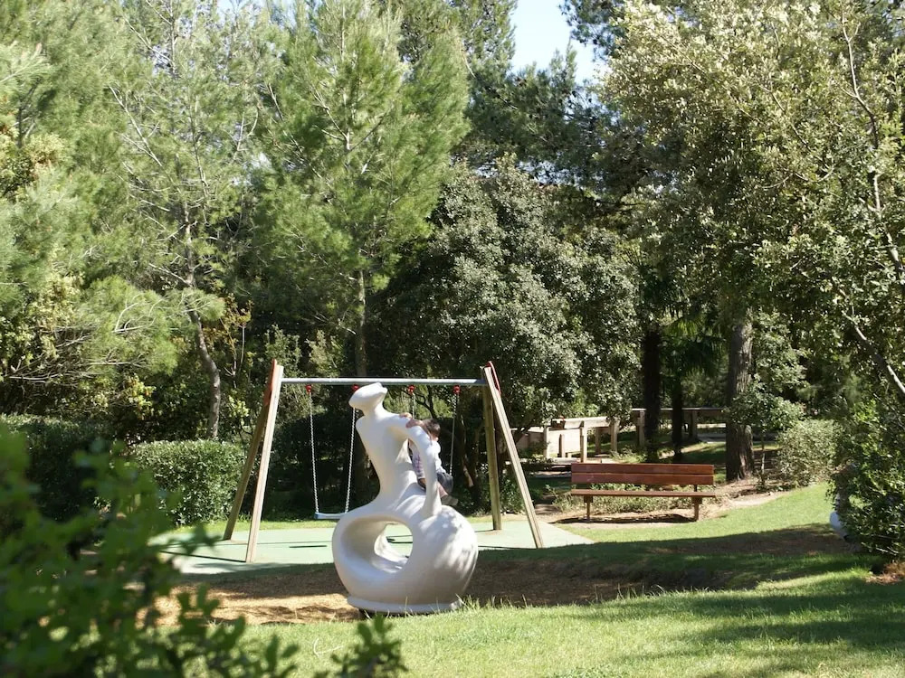 Charming Apartment in Mallemort with Swimming Pool