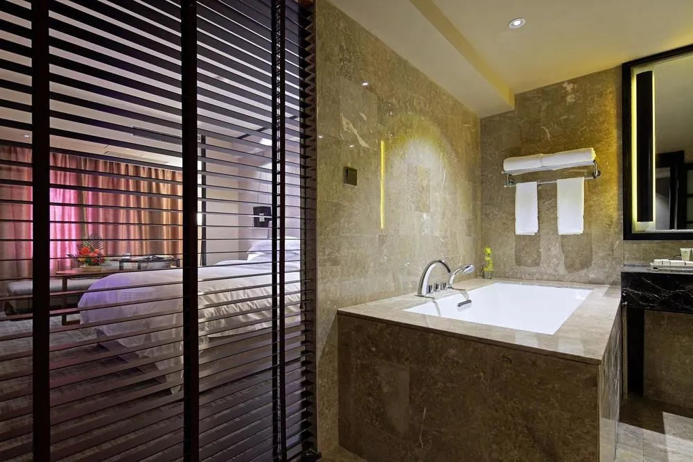 Wuhan Haiting Longan Hotel