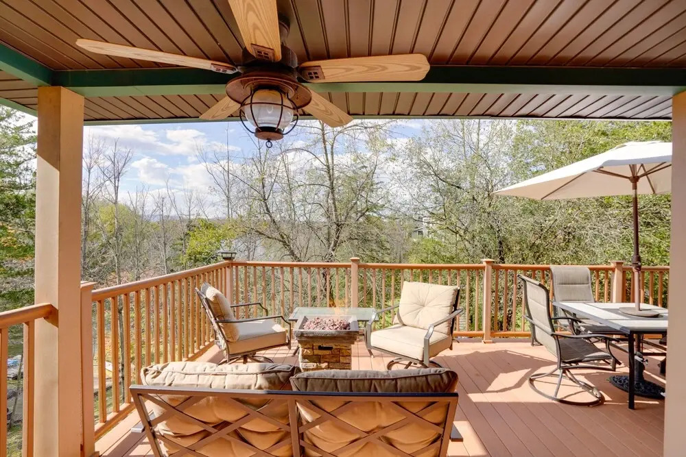 Stunning Athens Home: Mtn Views & Pool Access
