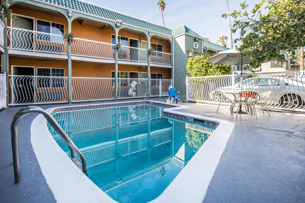 Hotel H-Wood