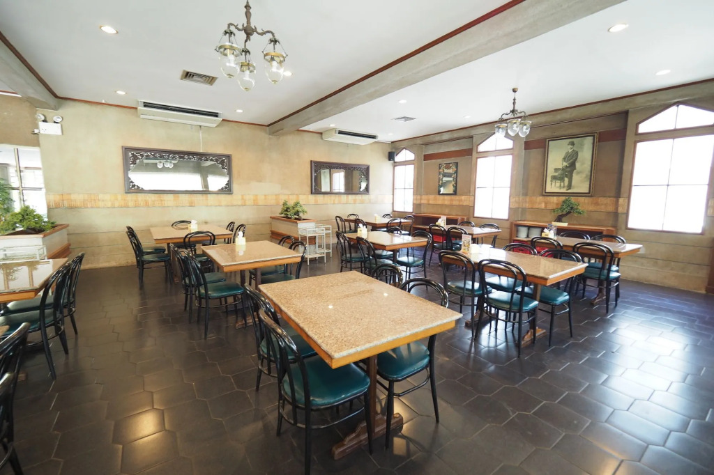 Pachara Hotel and Restaurant
