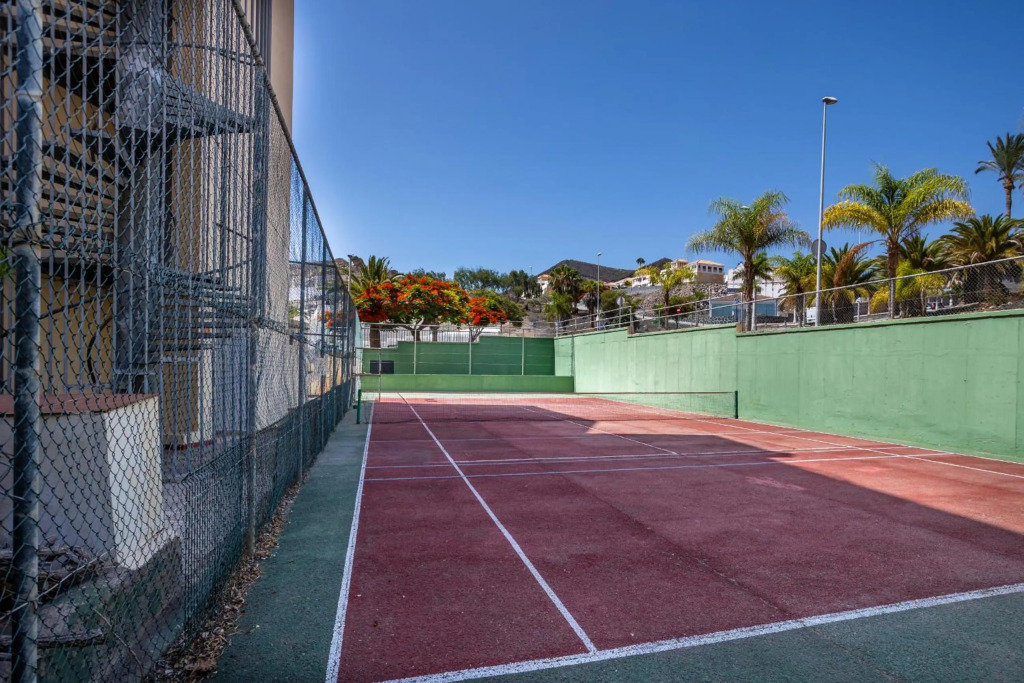 Matthew's Flat Los Cristianos by LoveTenerife