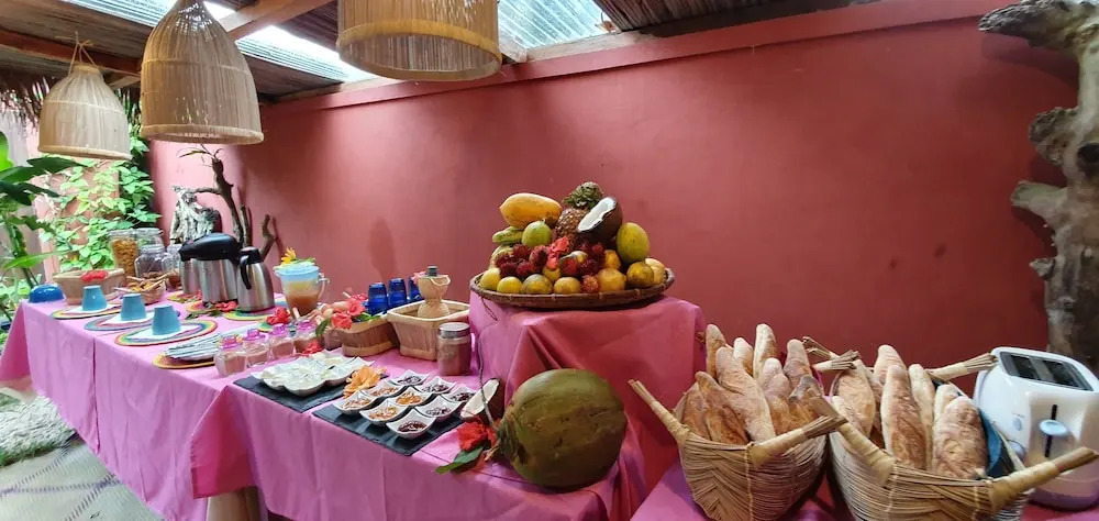 Hotel ECOLODGE LE RAVORAHA