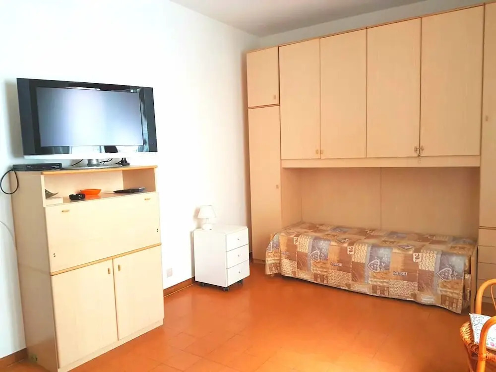 Inside Monterosso Apt