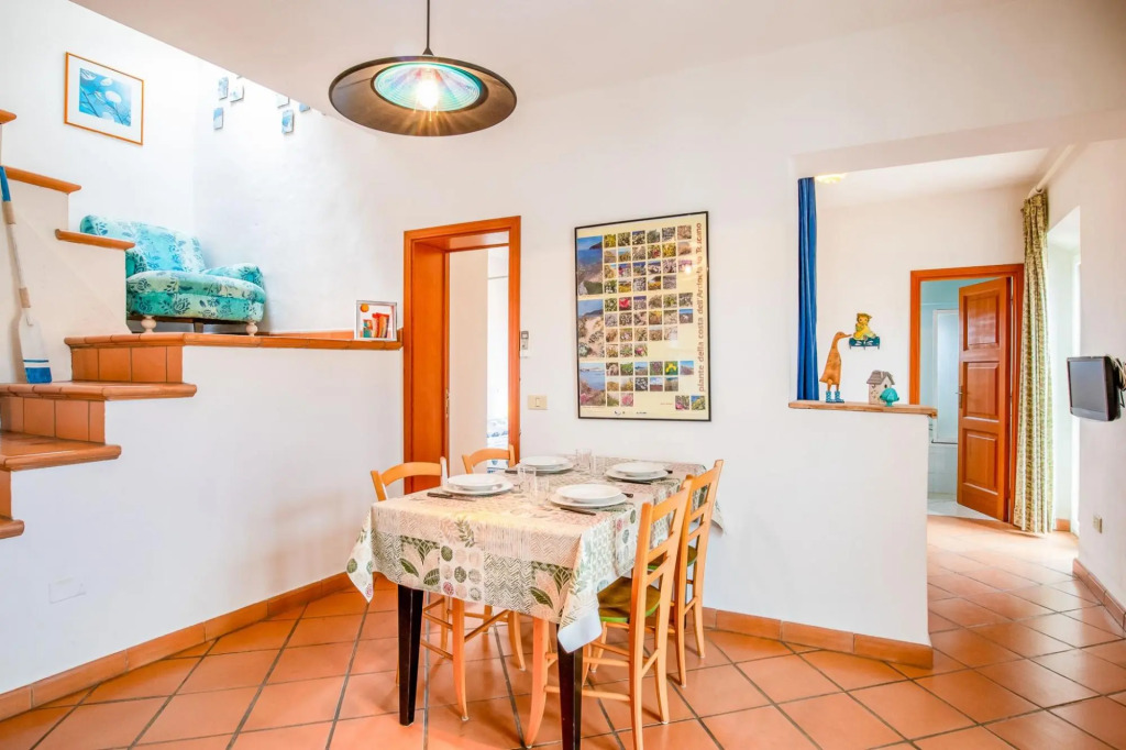 Apartment in the main square of Capoliveri with sea view-In Piazza Vista Mare