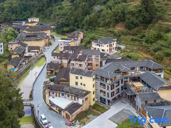 Floral Luxury Tea House (Nanjing Tulou)