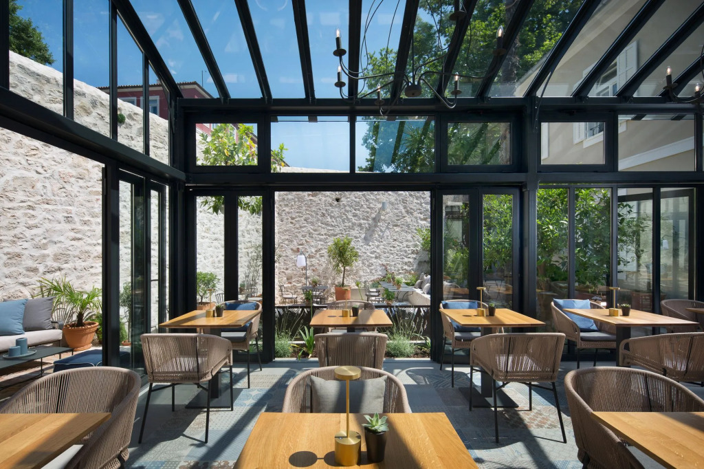 Almayer Art & Heritage Adults Only Hotel and Dépendance rooms