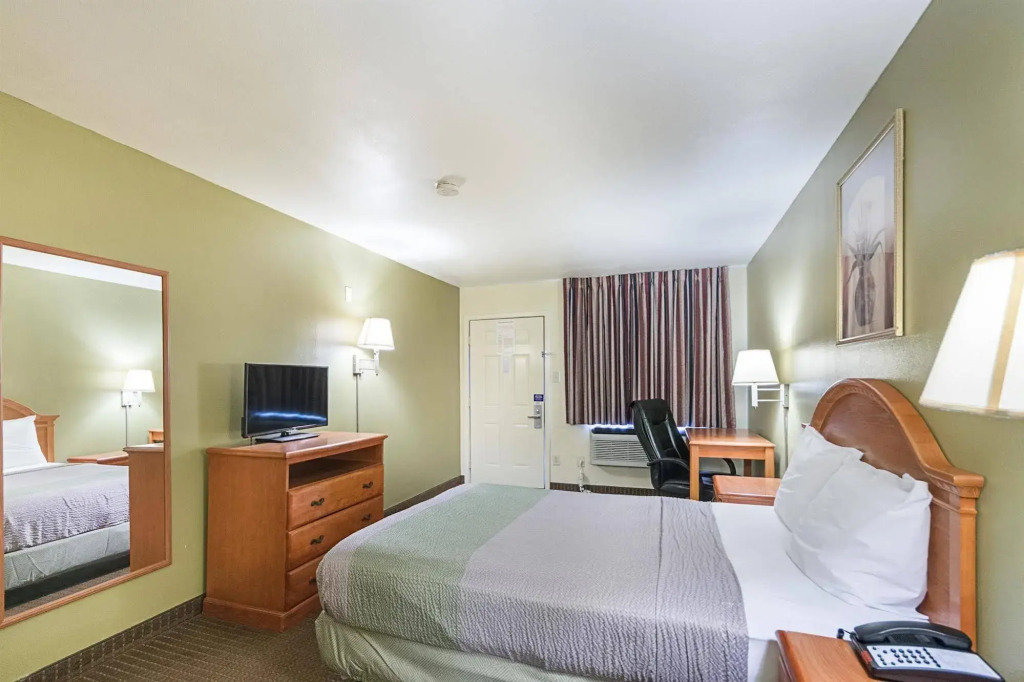 Motel 6-Livingston, TX
