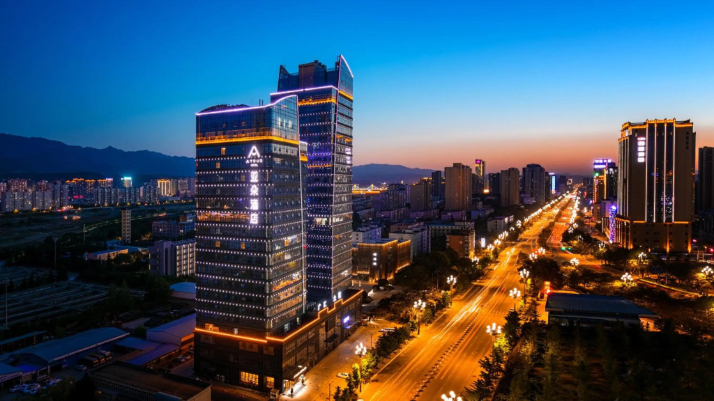 Atour Hotel Baoji Gaoxin South High-speed Railway Station Xingzheng Avenue