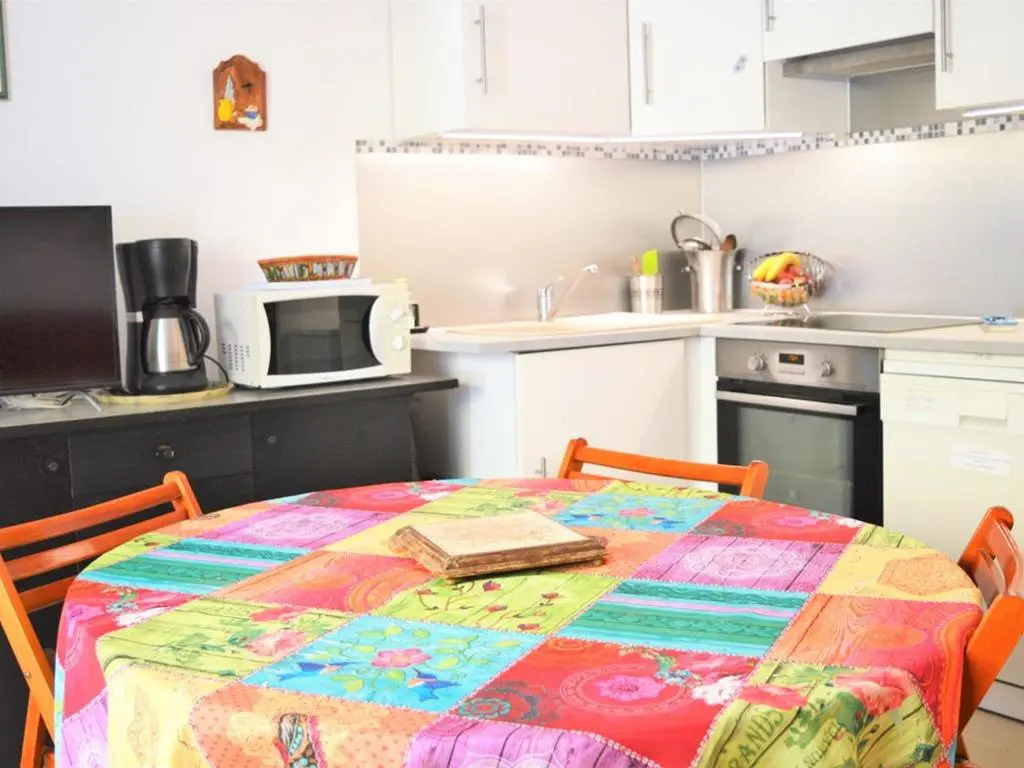 Appartement Le Lavandou, 2 pièces, 5 personnes - FR-1-251-364