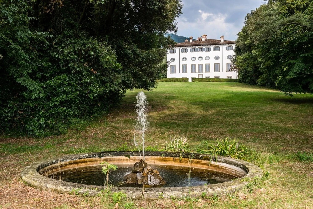 Caravaggio Deluxe Apartment Villa Guinigi