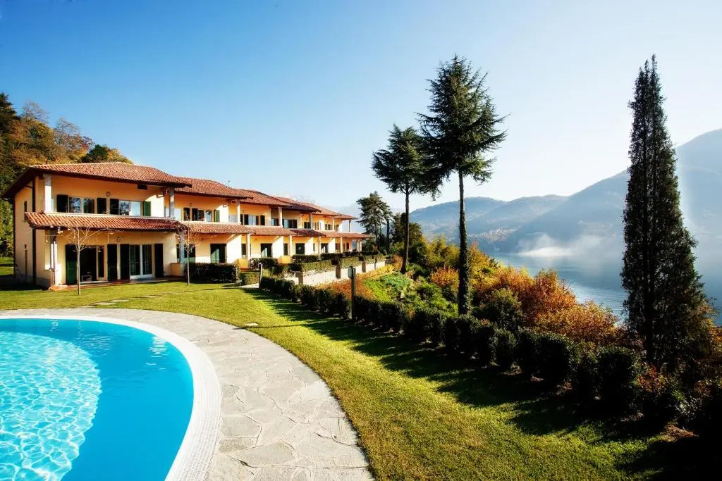 Tremezzo Residence 5-1 of 11 Apartments in An Exclusive Residence by Italian Apartments