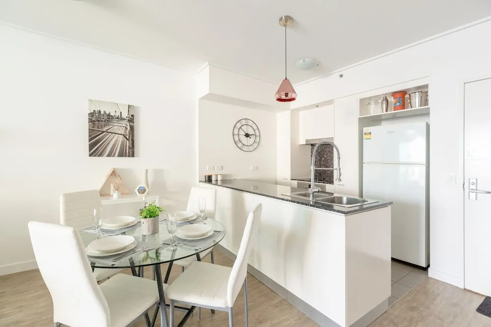 S&P Apartments - Tank St