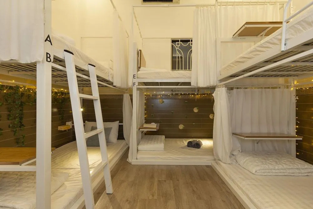 The Art - Nice To Home Saigon - Hostel