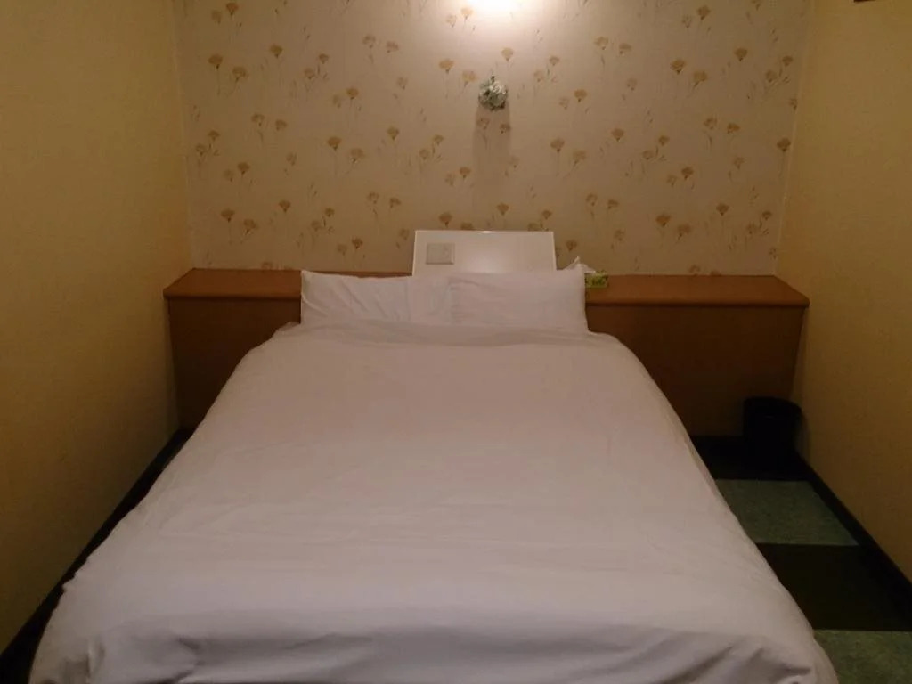 Okayama Guesthouse MOKO - Hostel