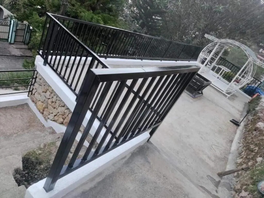 The Magical Pines - 3 Outdoor Spaces with Views :)
