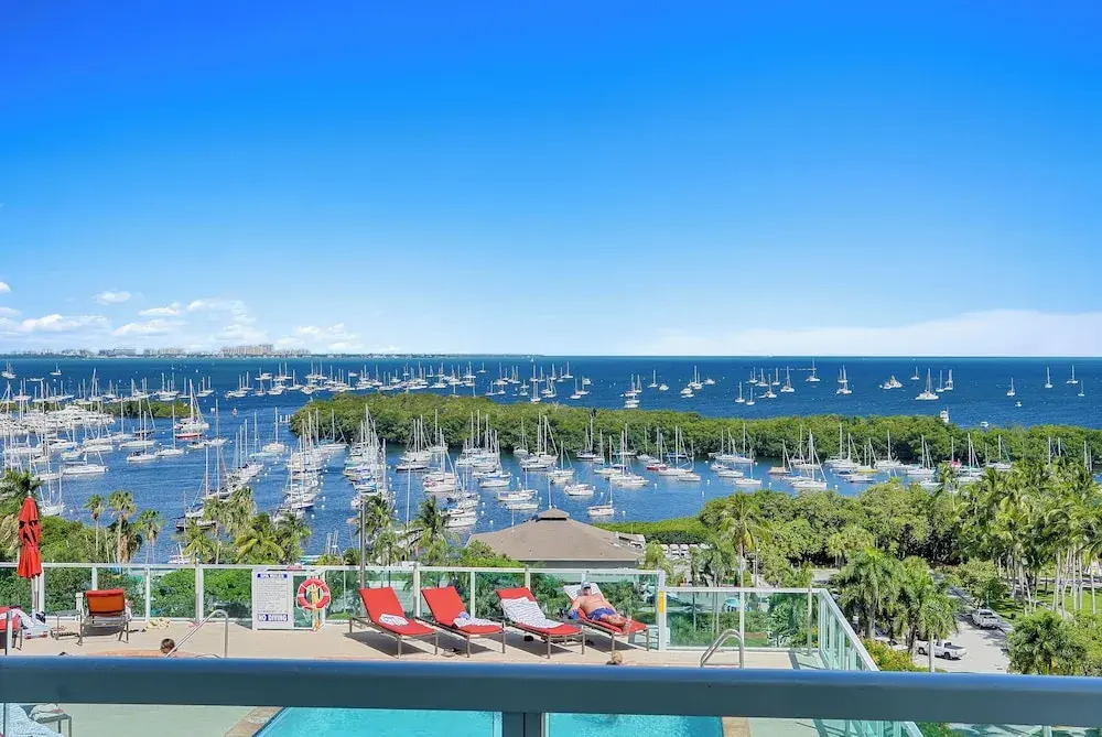 Tropical Paradise - Spacious 3-Bedroom
