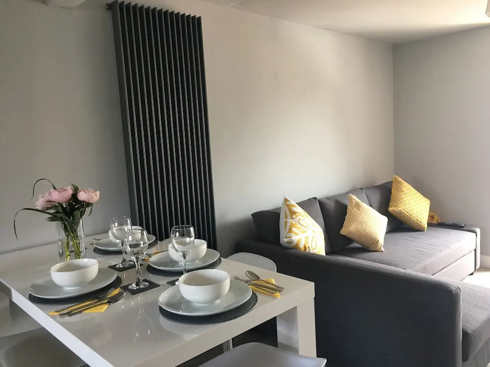 University Central Apartment