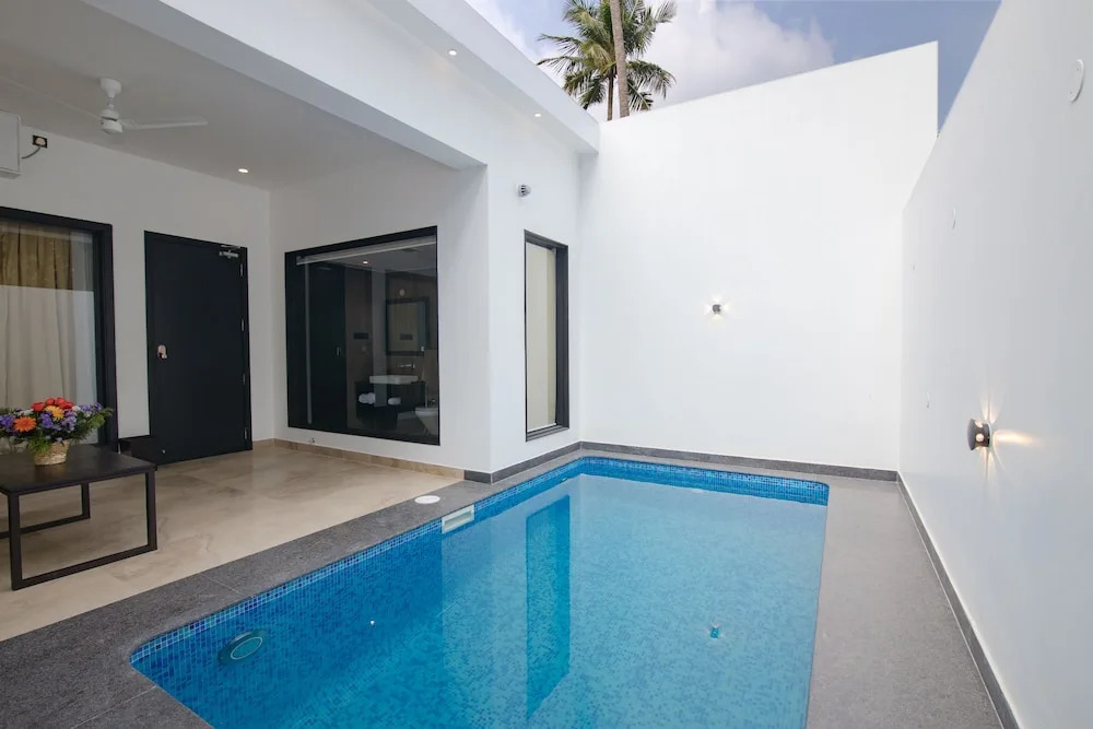 The Saravi Resort