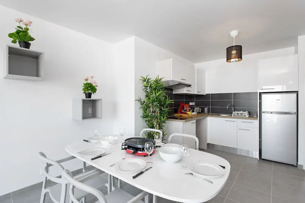 Accommodation with Parking near Paris