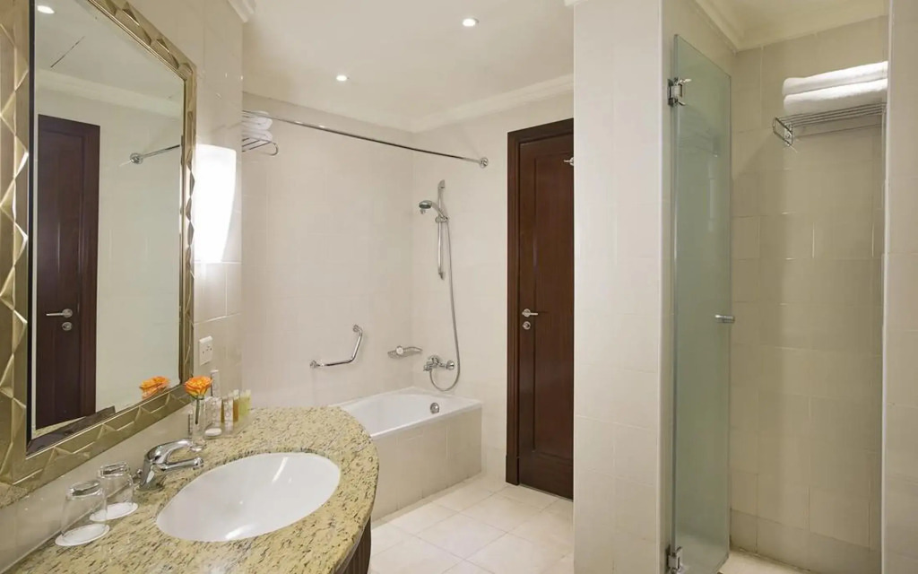 City Seasons Suites