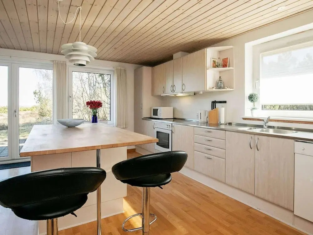 8 Person Holiday Home in Thyholm-by Traum