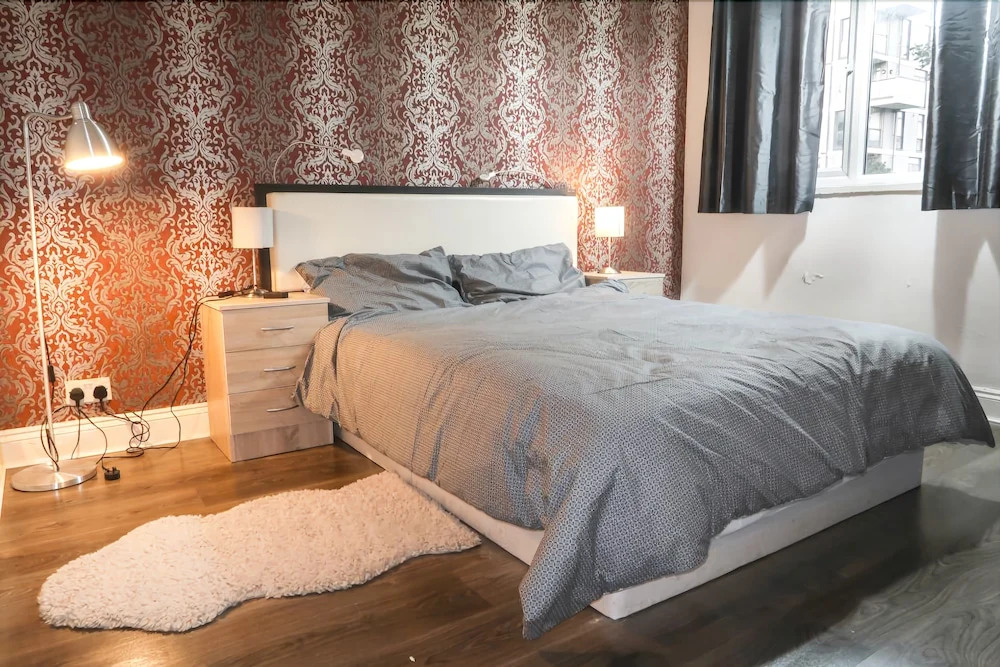 Bazely Street - Deluxe Double Room
