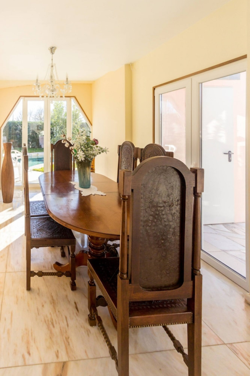 Guest H4U Villa Garden & Pool
