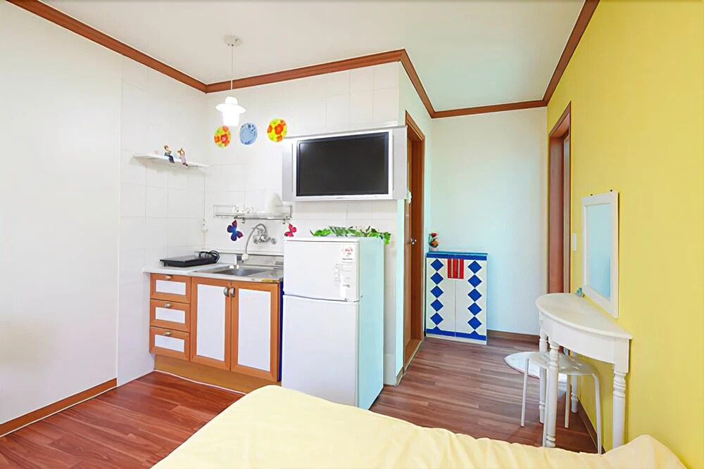Anmyeondo Fullhouse Pension