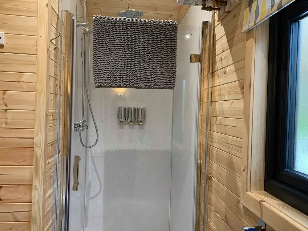 Daviot Luxury Pods