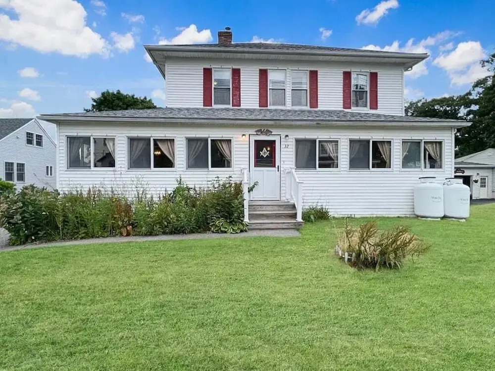 Kurtz Cottage - Y856