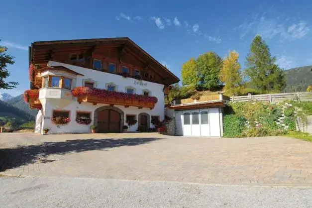 Zollhof