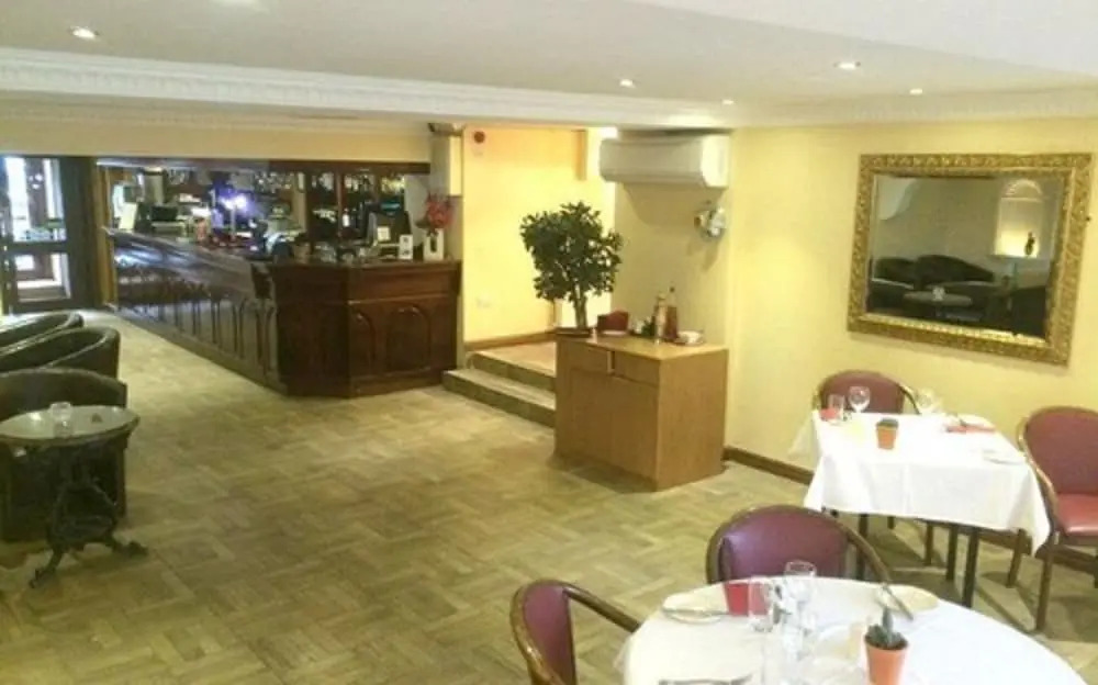 Old Mill Hotel & Lodge