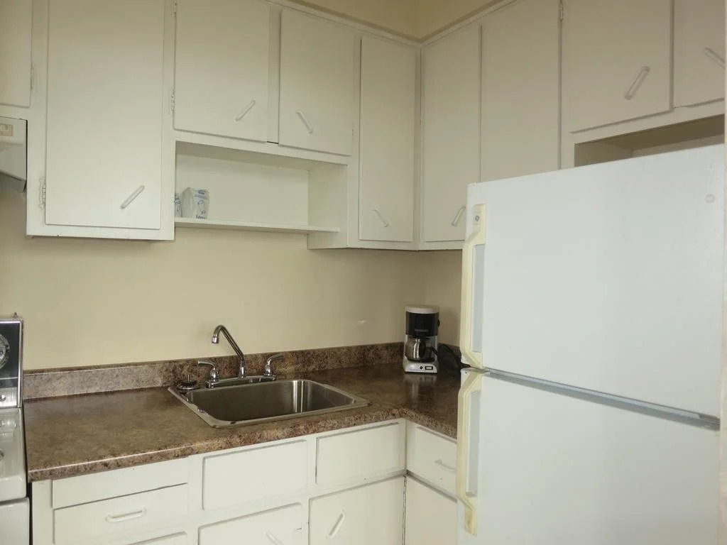 Tropicana Suite Hotel