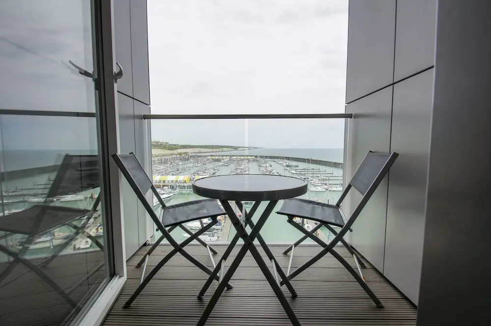 Orion Marina Sea View Parking by Brighton Holiday Lets