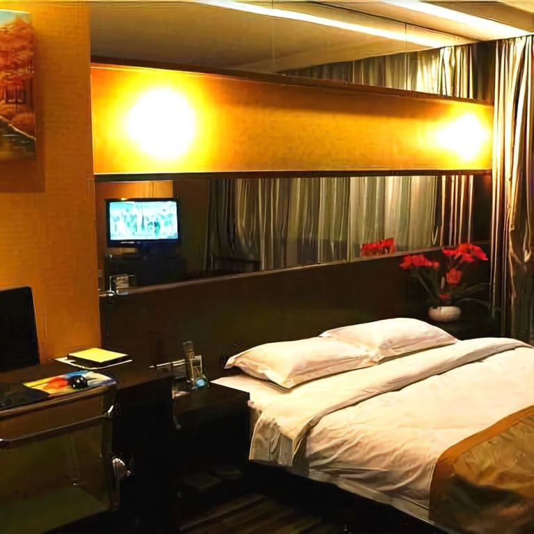 Ningmeng Shuijing Hotel