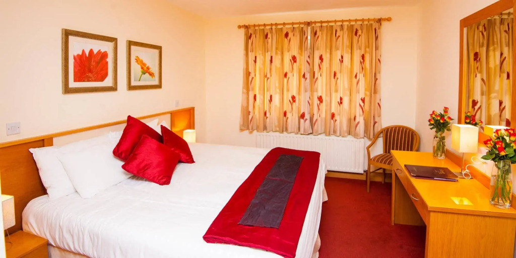 The Arches Hotel